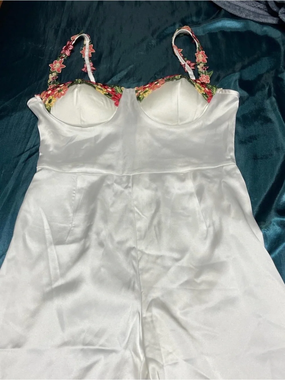 Fashion Nova elegant white